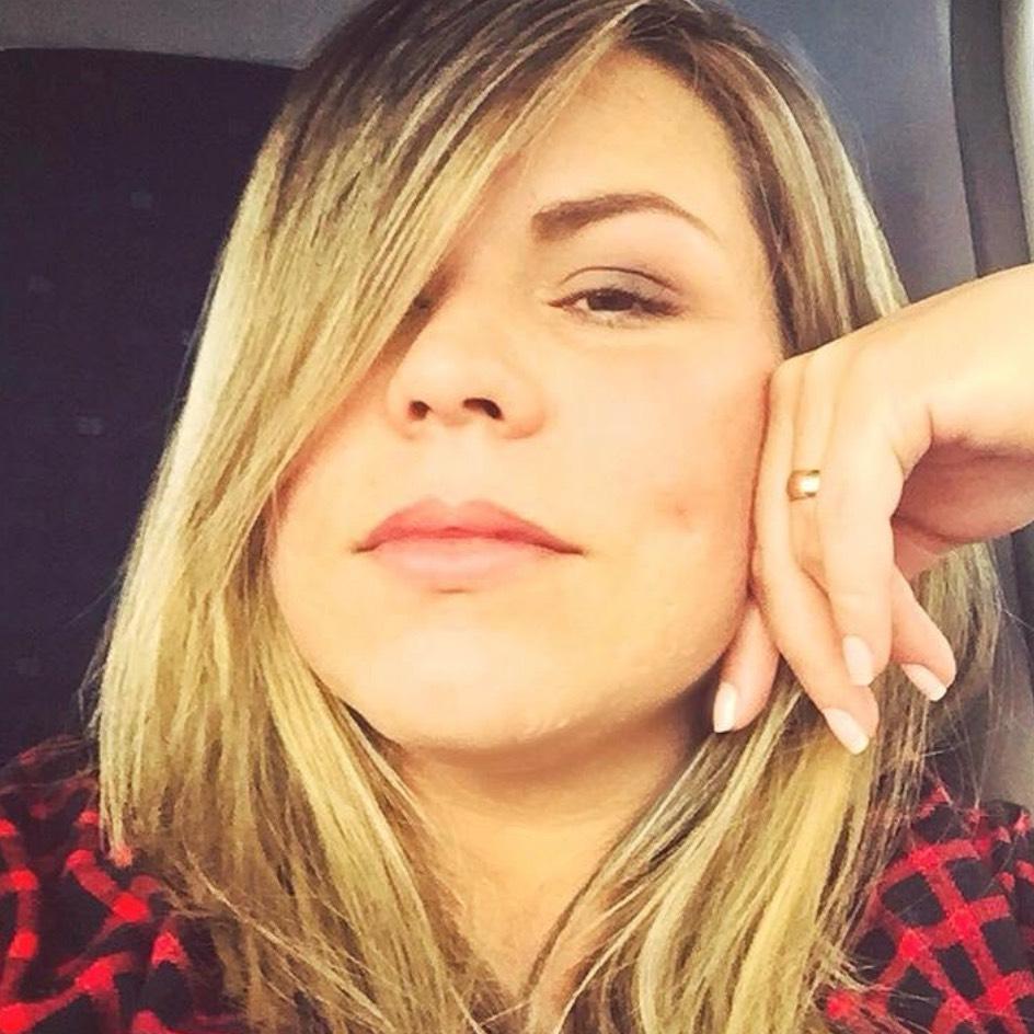 Eveline Azevedo