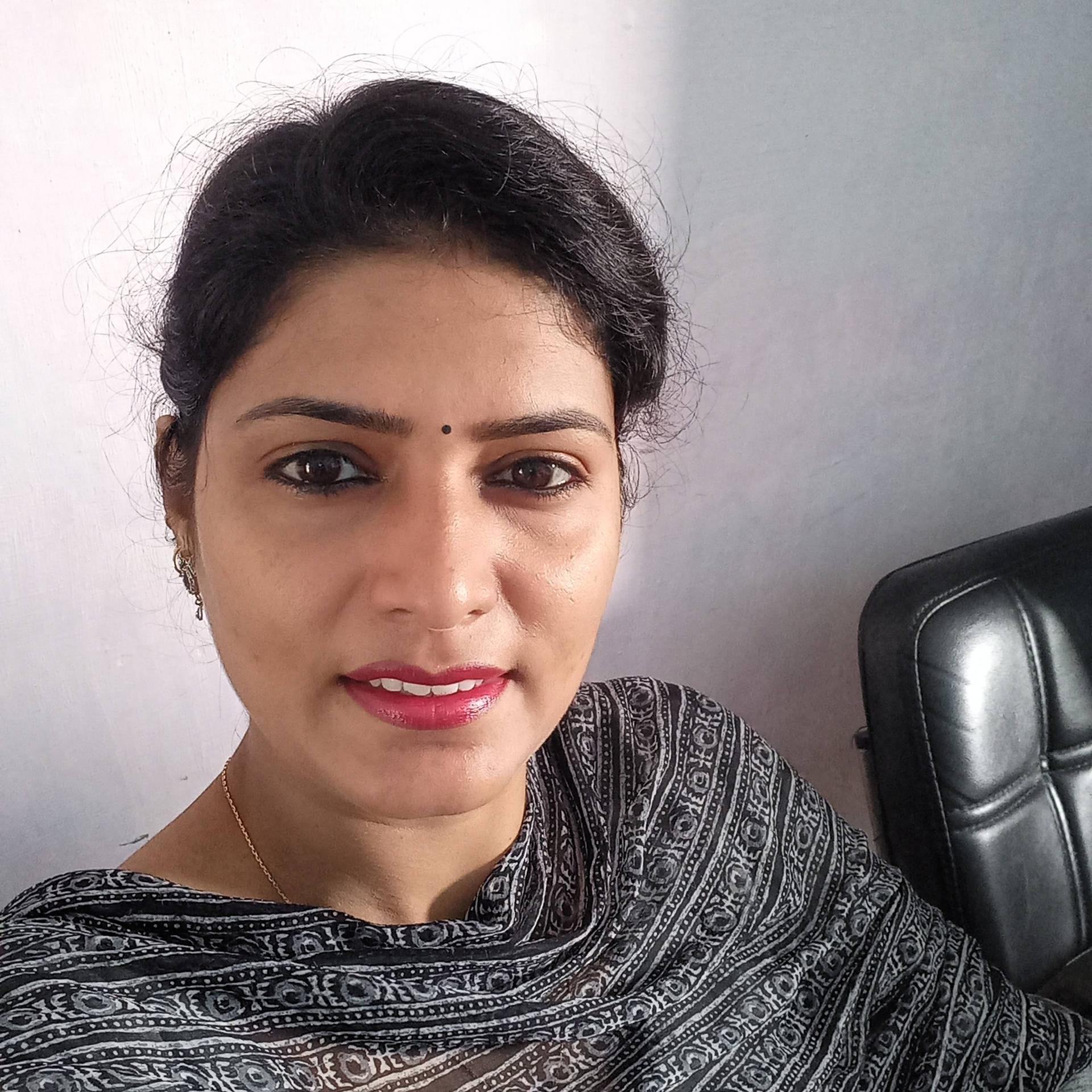 Meenakshi Naphray