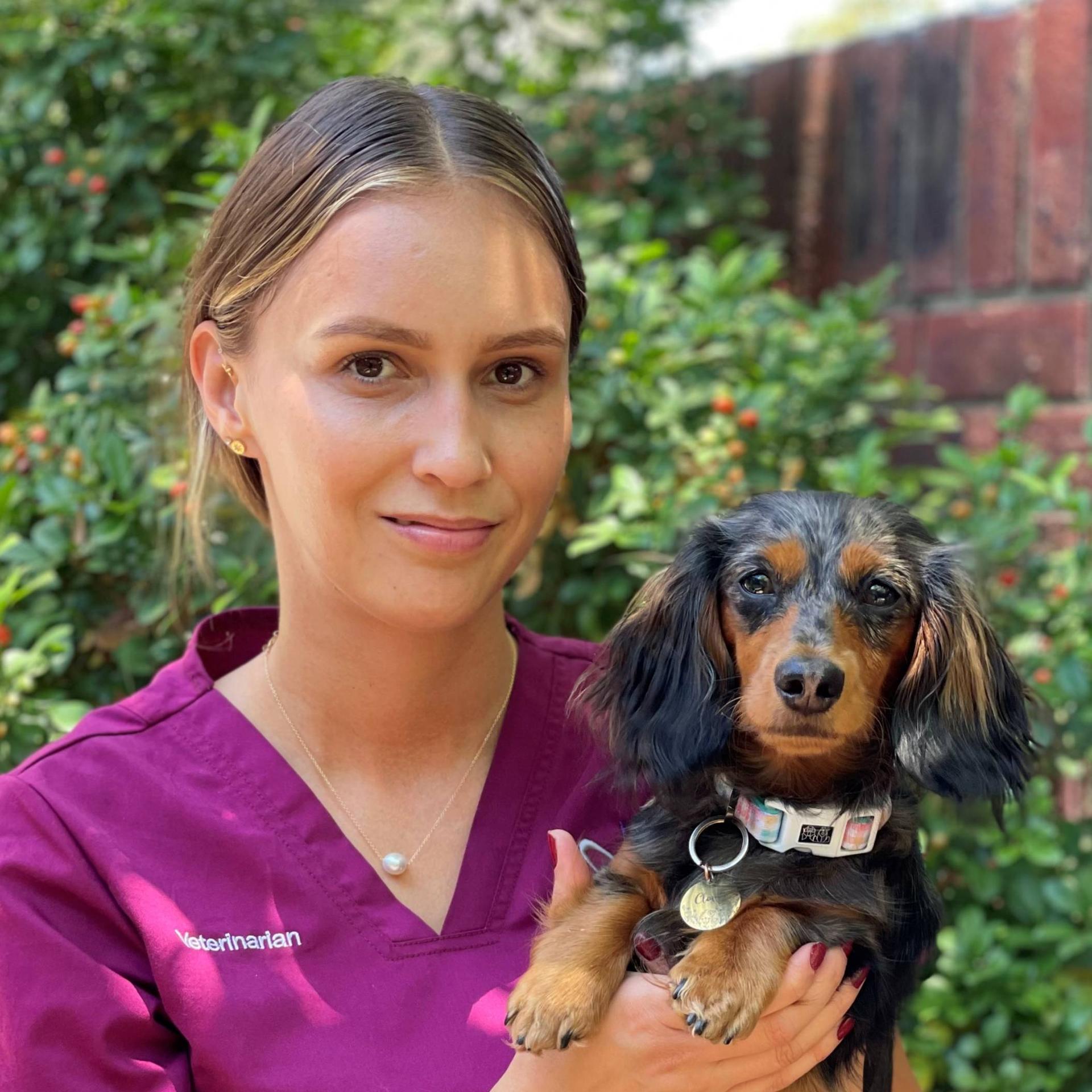 Dr Renee Colbung