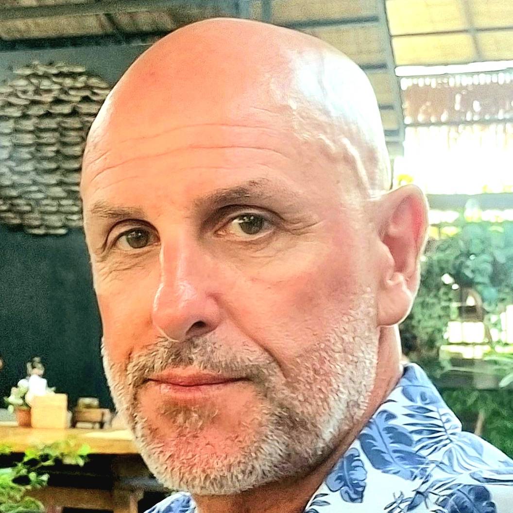 Simon Hayes