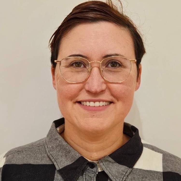 Kathy Barrett