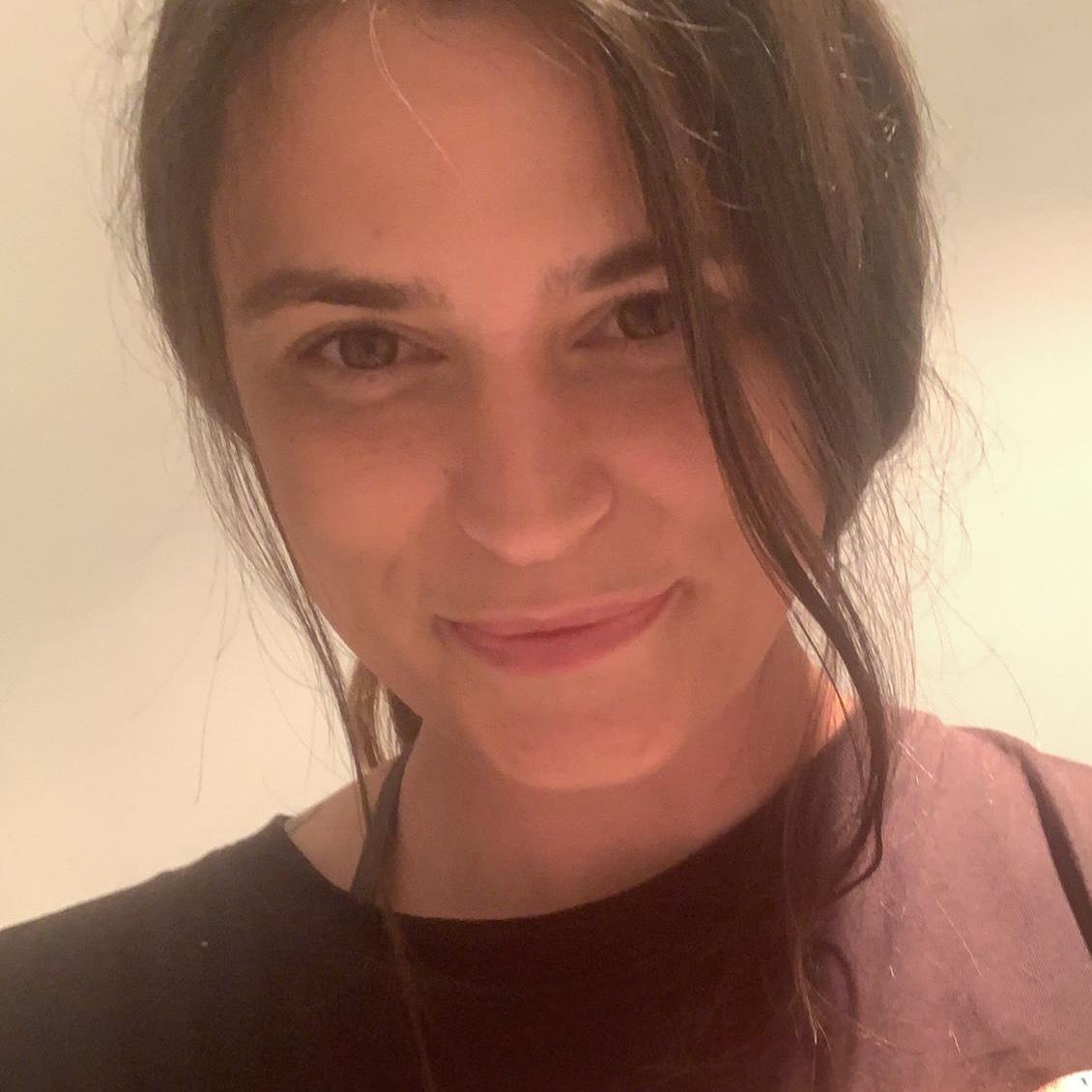 RAQUEL HOPE