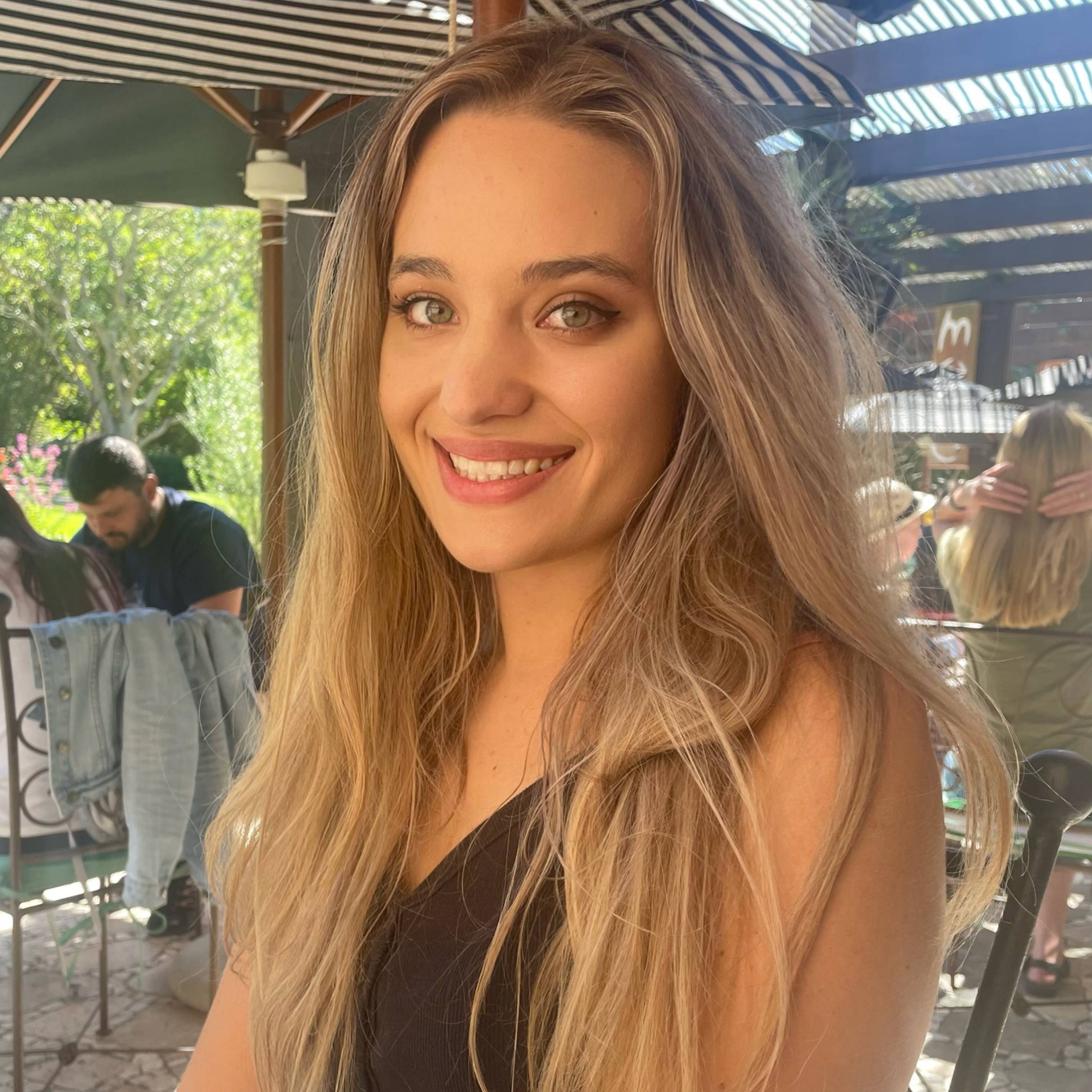 Ella De Villiers