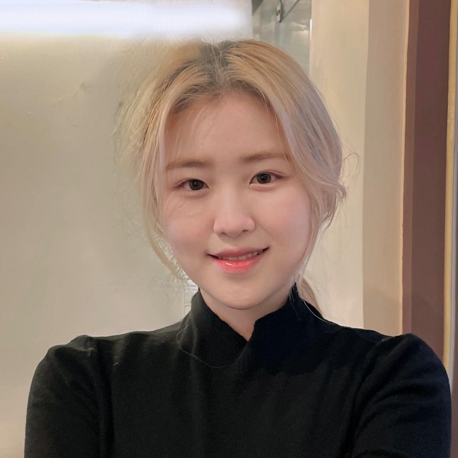 SELENA JEONG